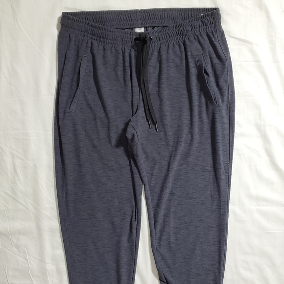 Old Navy Active Sweatpants - Picture 6 of 7